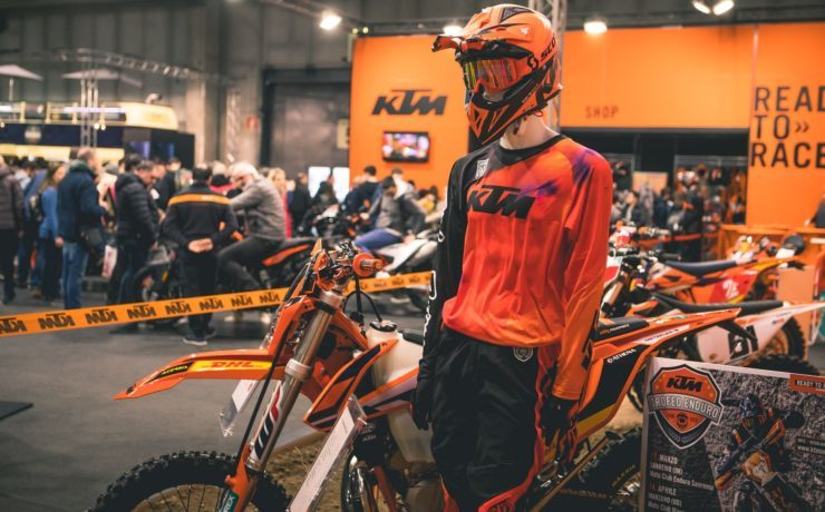 case ktm 2-min