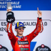 Bagnaia trionfa a Jerez: duello epico con Marquez