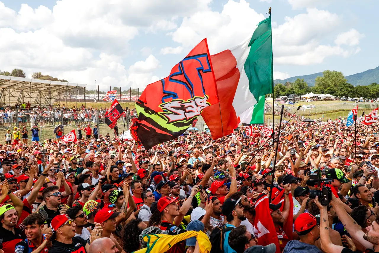 Tifosi al Mugello per la MotoGP 2026